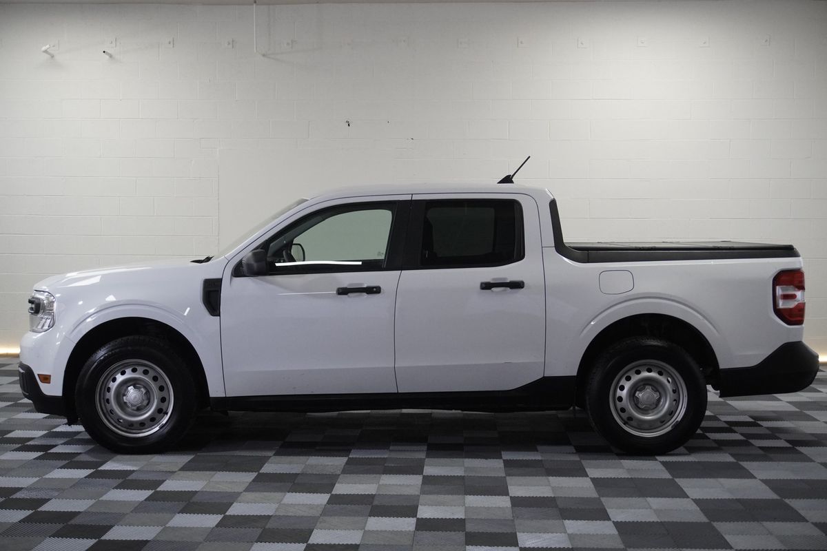 2022 Ford Maverick XL