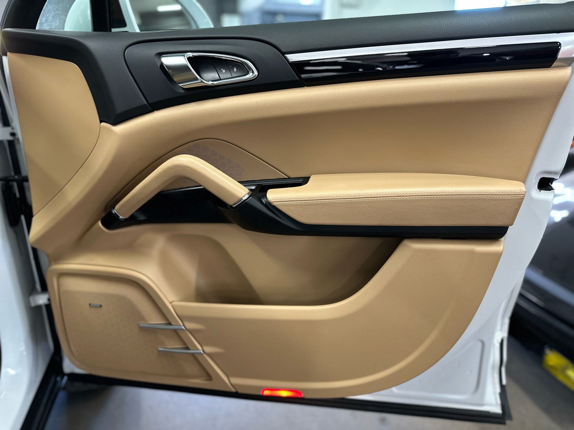 2016 Porsche Cayenne Diesel photo 21