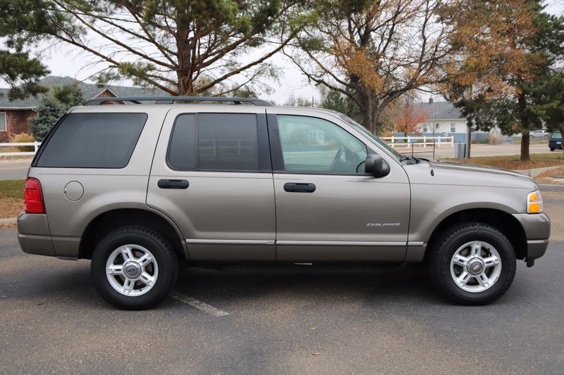 2004 Ford Explorer XLT | Victory Motors of Colorado