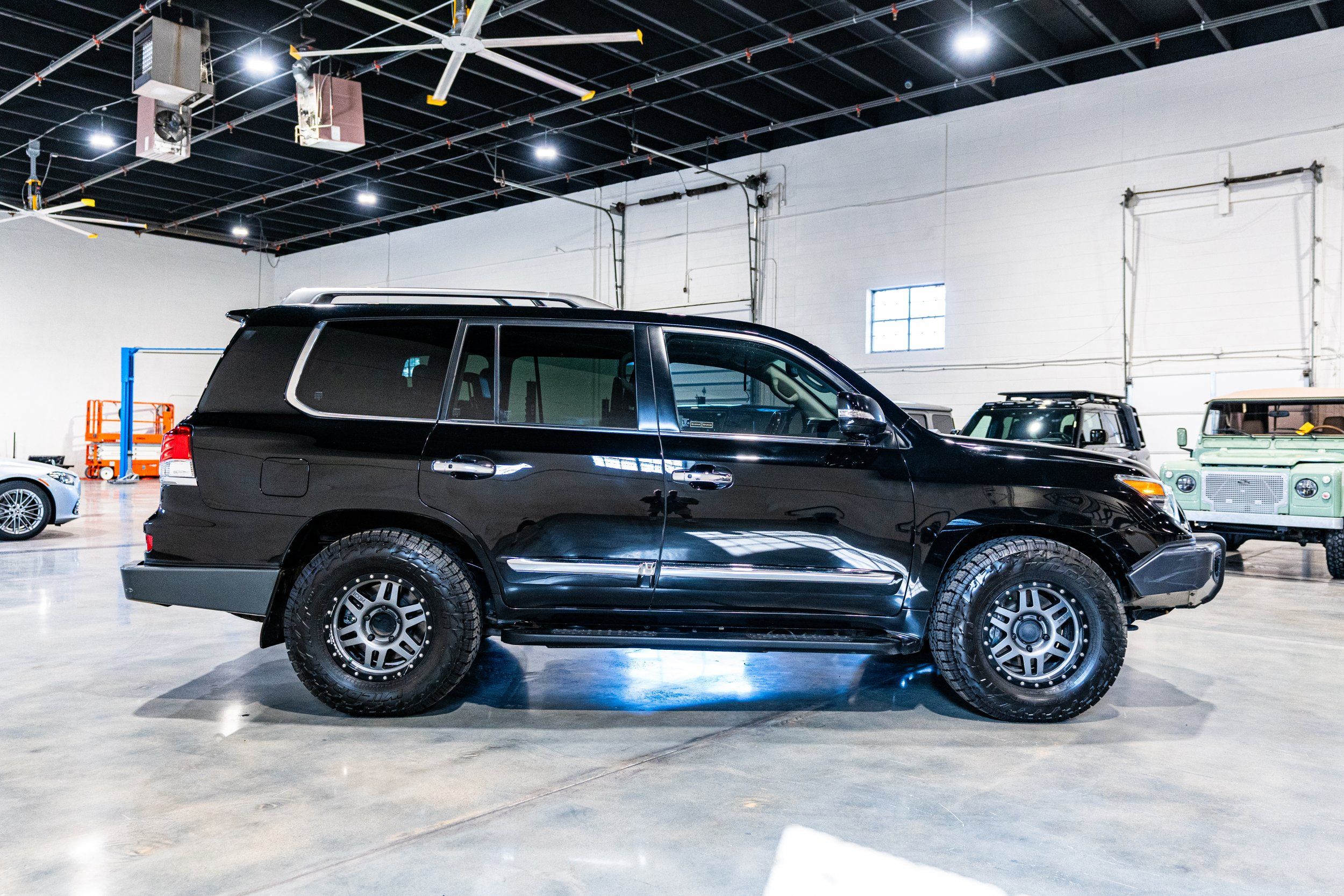 2013 Lexus LX 570, photo 6