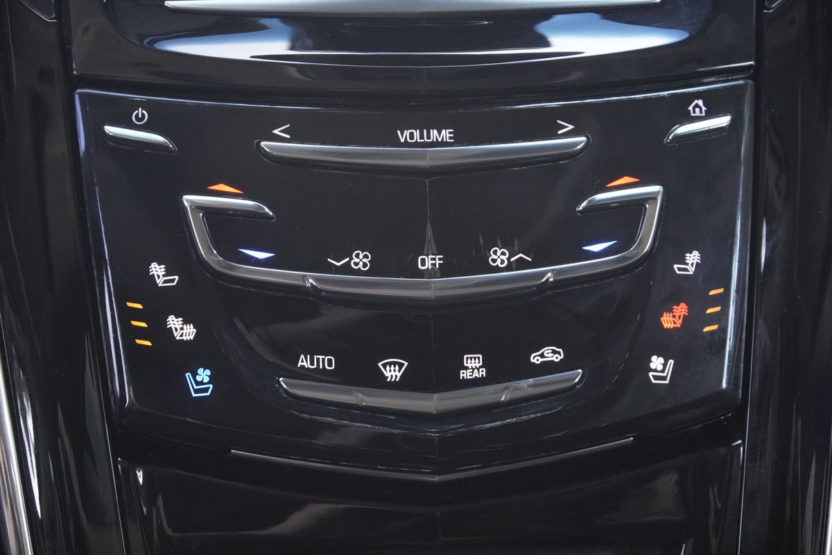 2016 Cadillac Escalade Luxury Collection