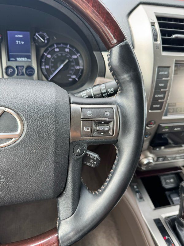 2019 Lexus GX 460 Premium photo 14