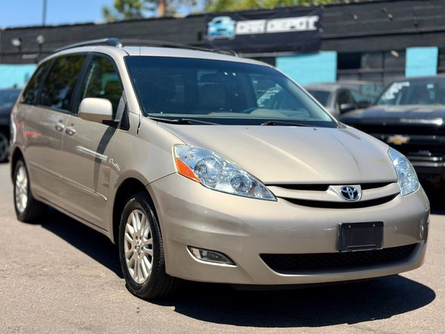 Brown (Beige) 2009 Toyota Sienna XLE Minivan Front-Wheel Drive 5-Speed Automatic