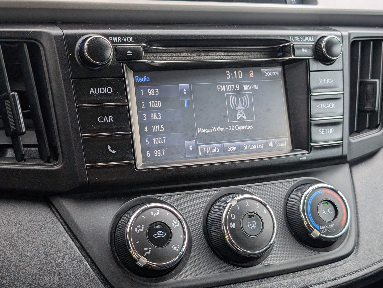 2017 Toyota RAV4 49