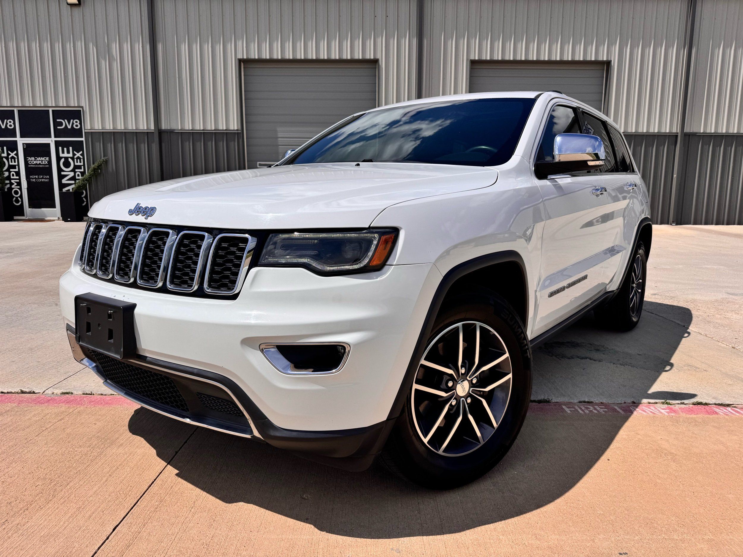 2017 Jeep Grand Cherokee Limited's photo