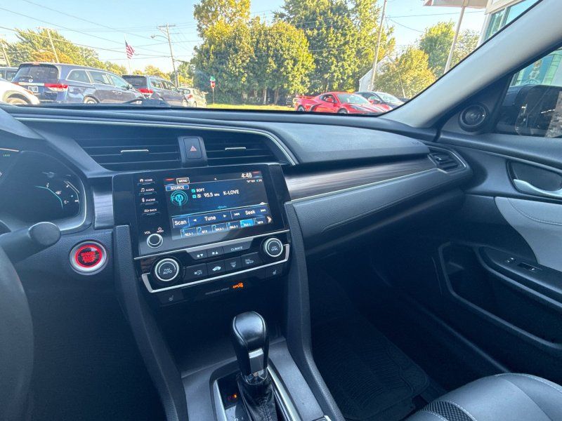 2019 Honda Civic EX photo 24
