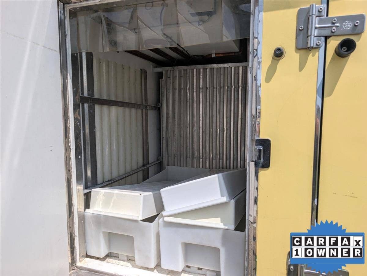 2019 Ford E-Series Chassis 30