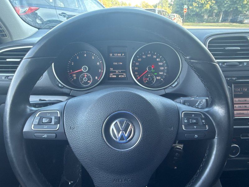 2012 Volkswagen Jetta SportWagen 2.5L SE photo 22