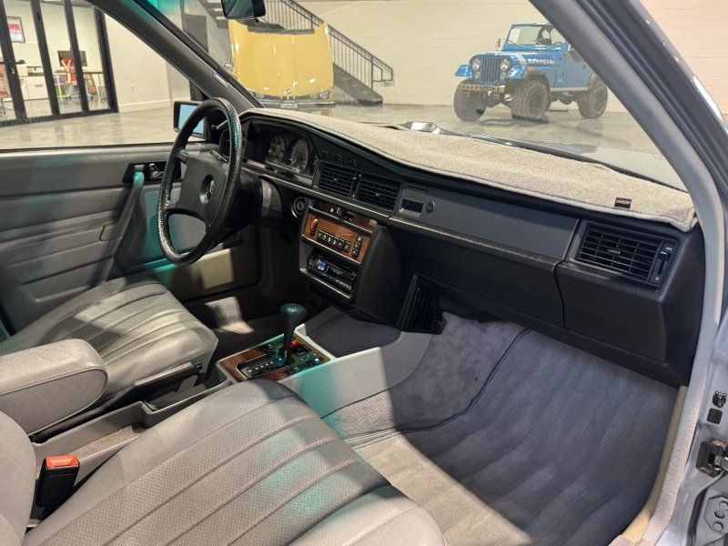 1985 Mercedes-Benz 190-Class 190 E 2.3, photo 21