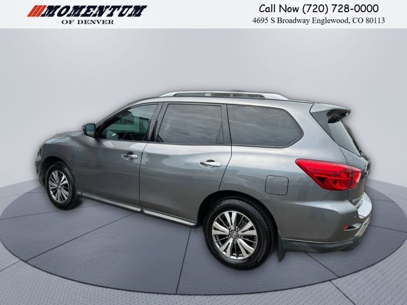 2018 Nissan Pathfinder SV | Momentum of Denver