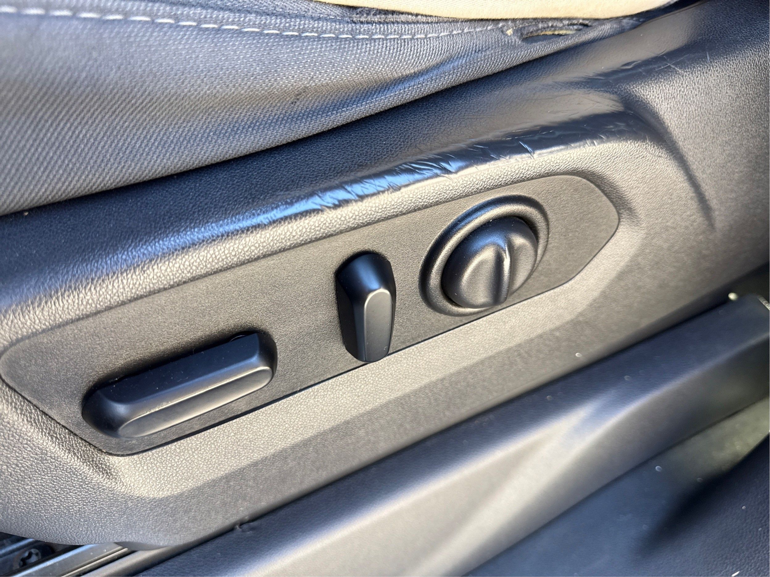 2019 Chevrolet Silverado 1500 LT - Photo 19