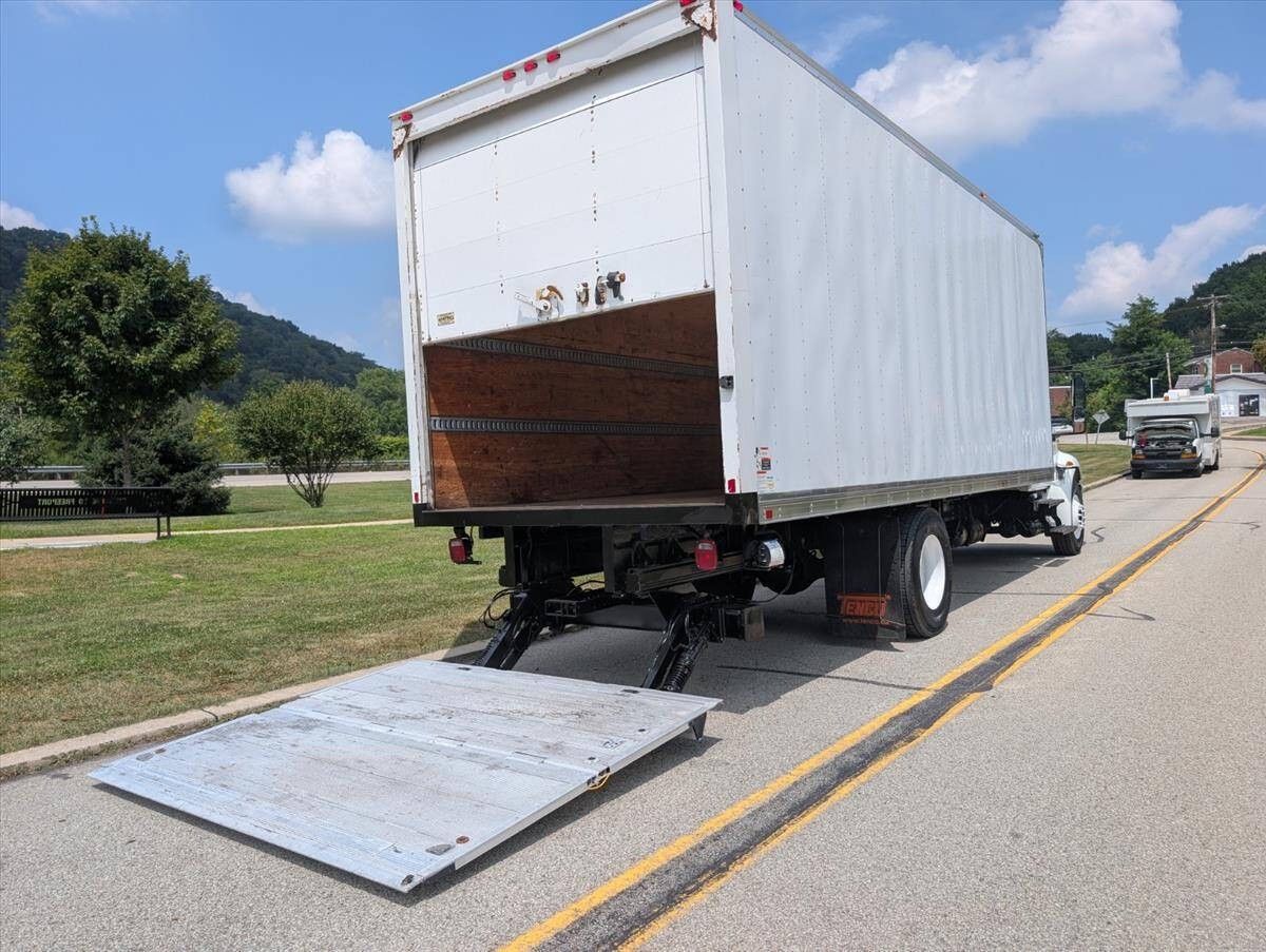 2018 International DuraStar 4300 69