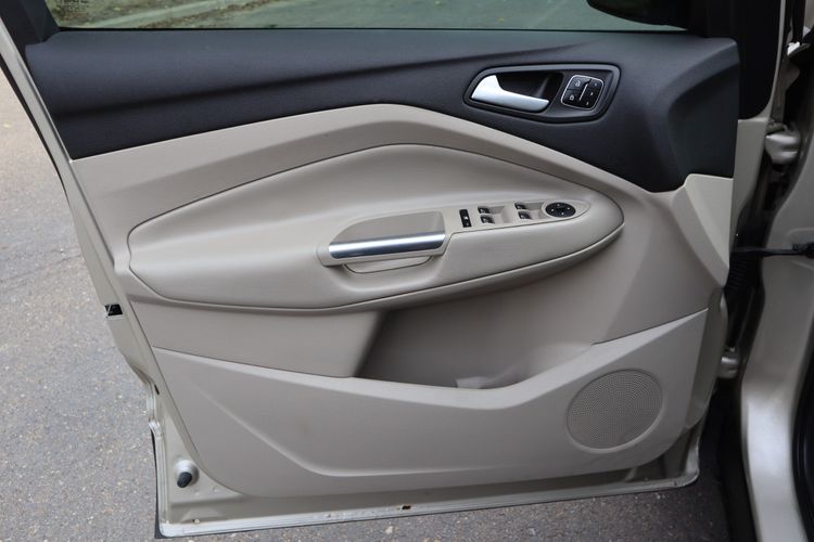 2017 Ford Escape Titanium | Victory Motors of Colorado