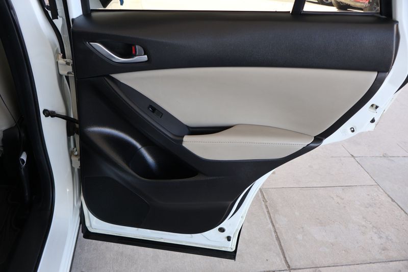 MASRZAZD0FMADO.jpg?h=500