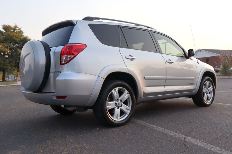 2007 Toyota RAV4 Photos