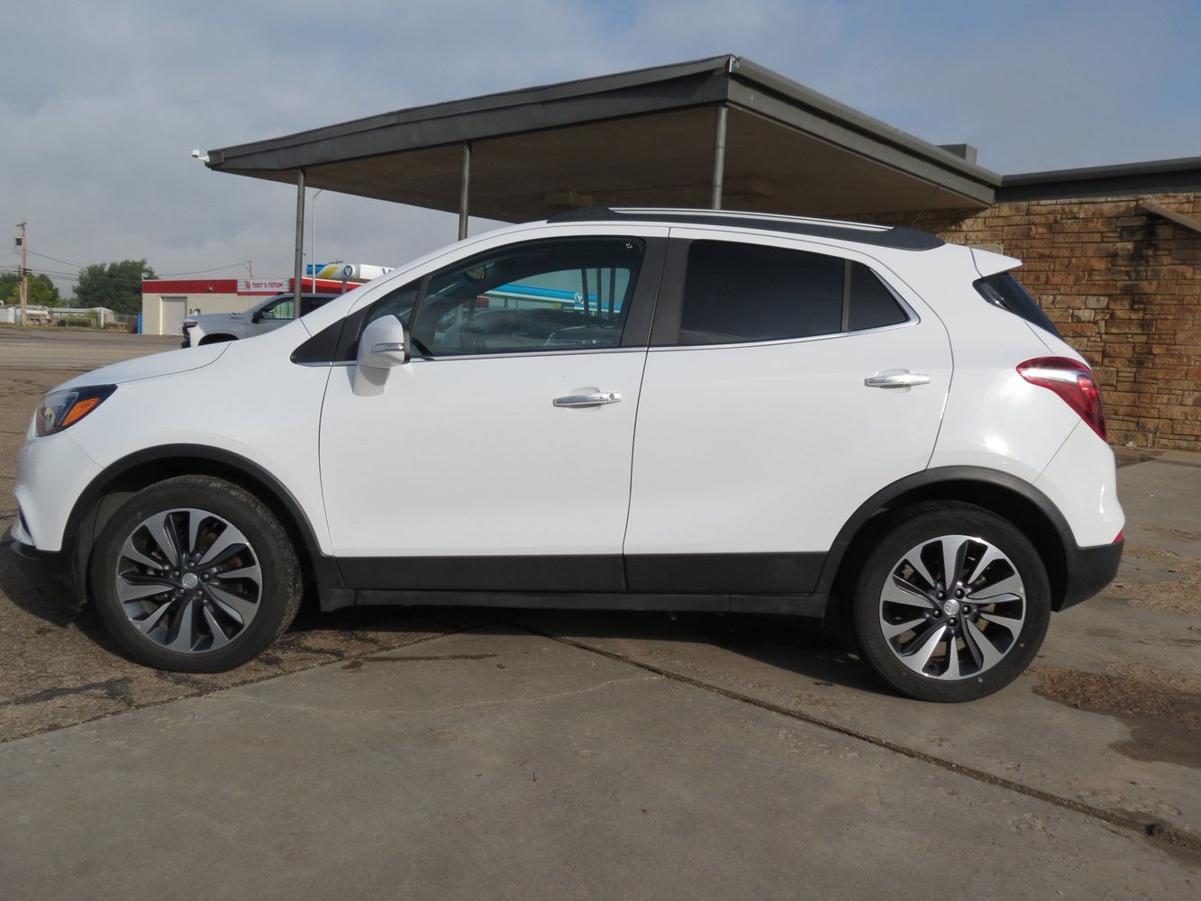Used 2020 Buick Encore Essence with VIN KL4CJCSB9LB055818 for sale in Dumas, TX