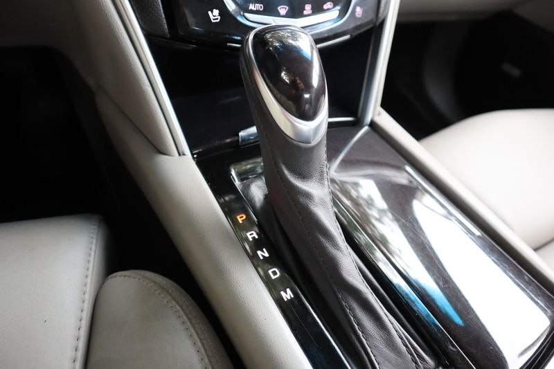2014 Cadillac XTS Luxury Collection | Victory Motors of Colorado