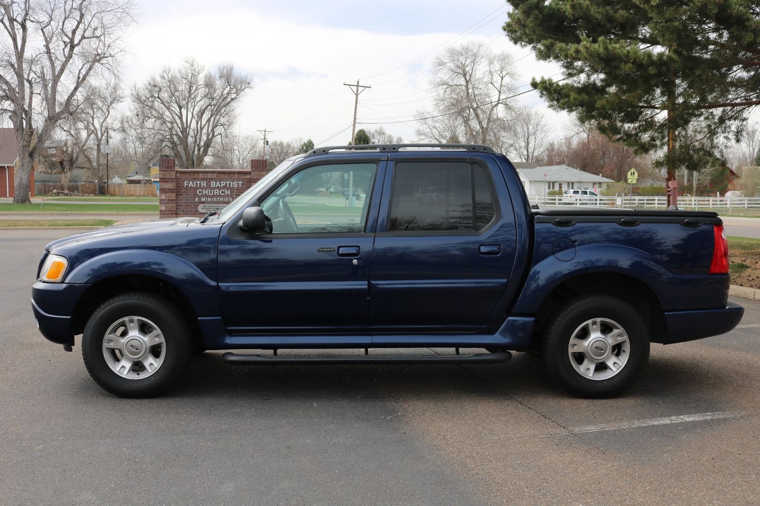 2004 Ford Explorer Sport Trac XLT | Victory Motors of Colorado