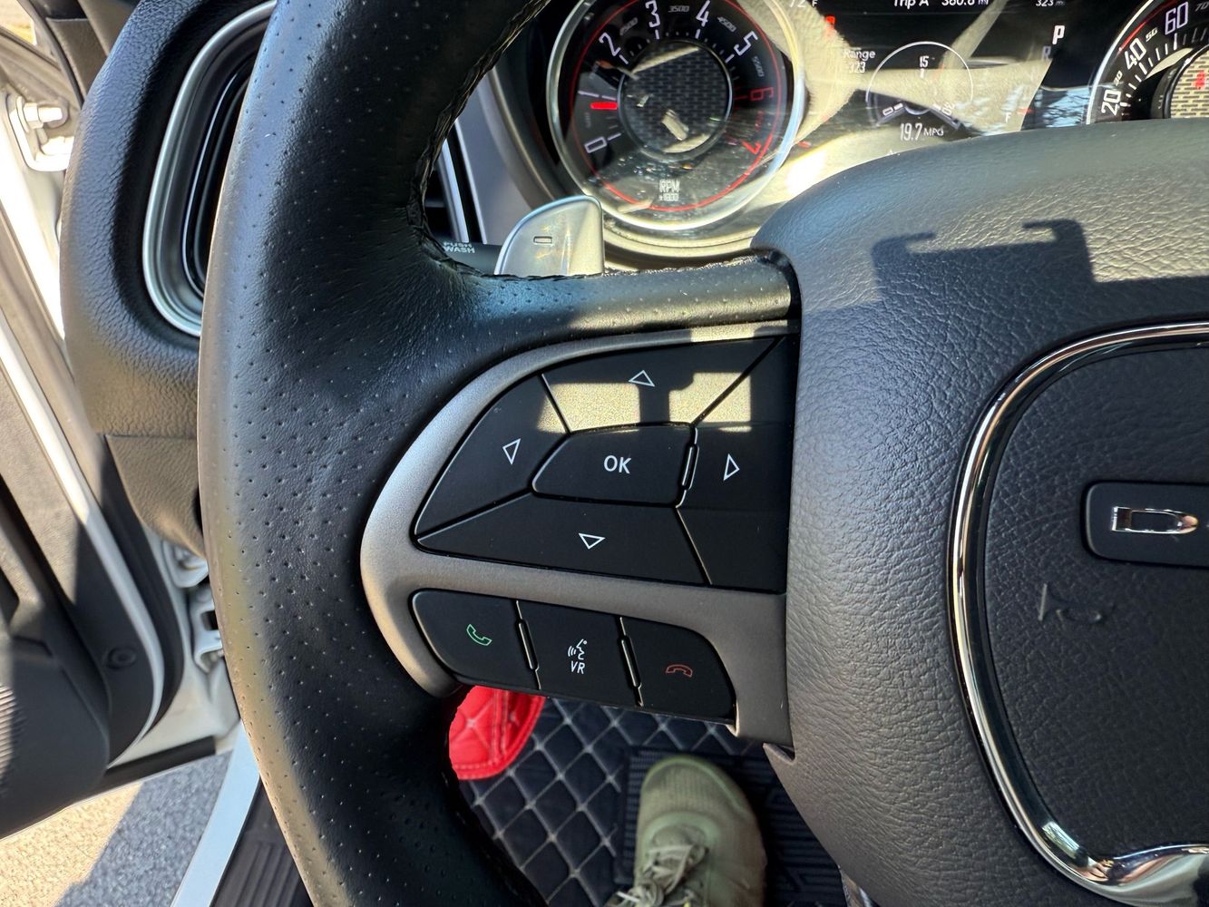 2019 Dodge Challenger R/T photo 20