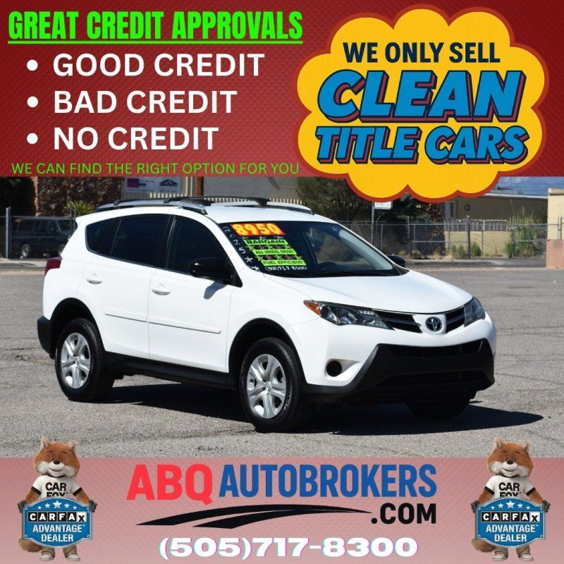 2015 Toyota RAV4 LE AWD's photo