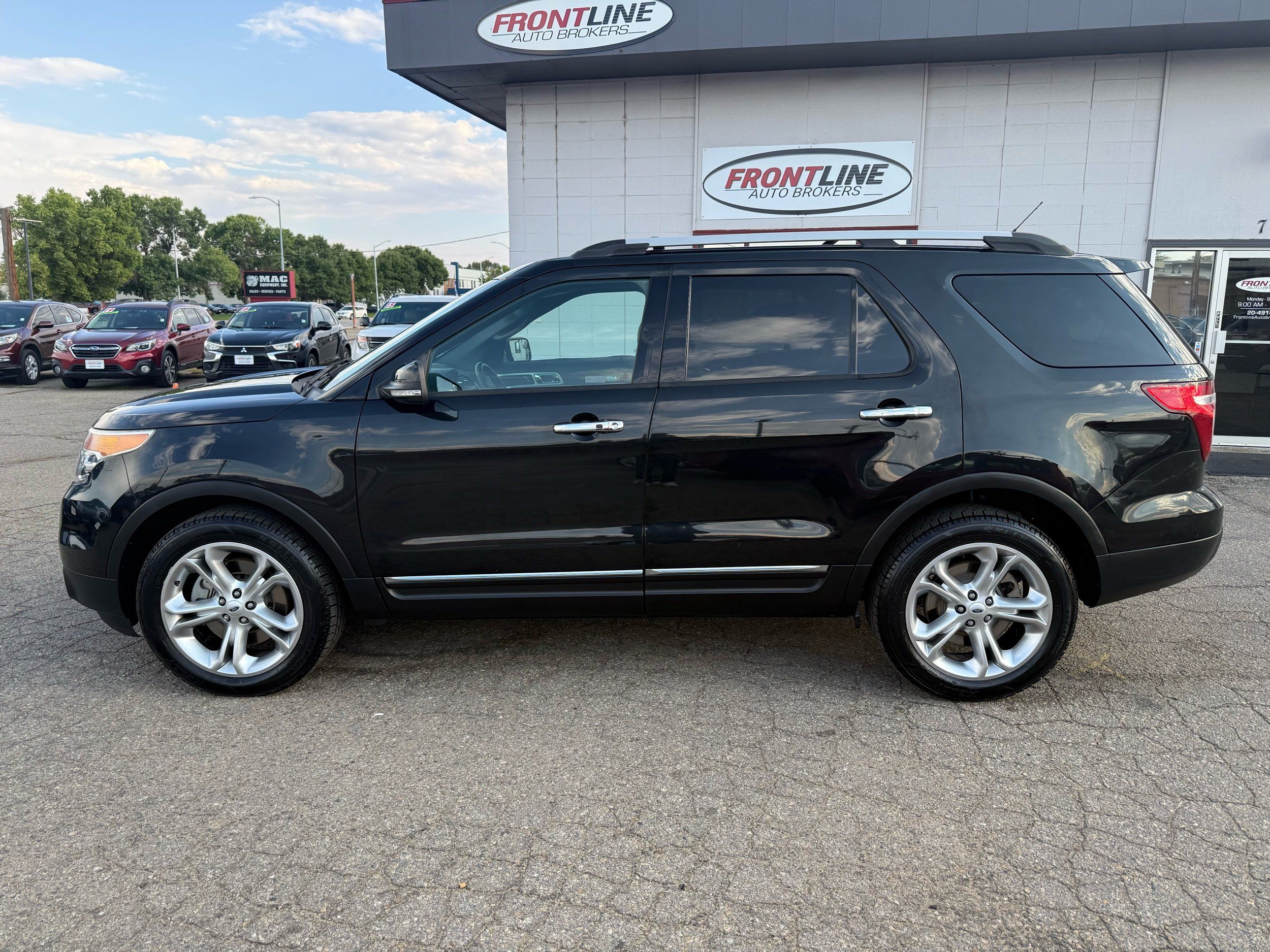 2015 Ford Explorer Limited photo 8