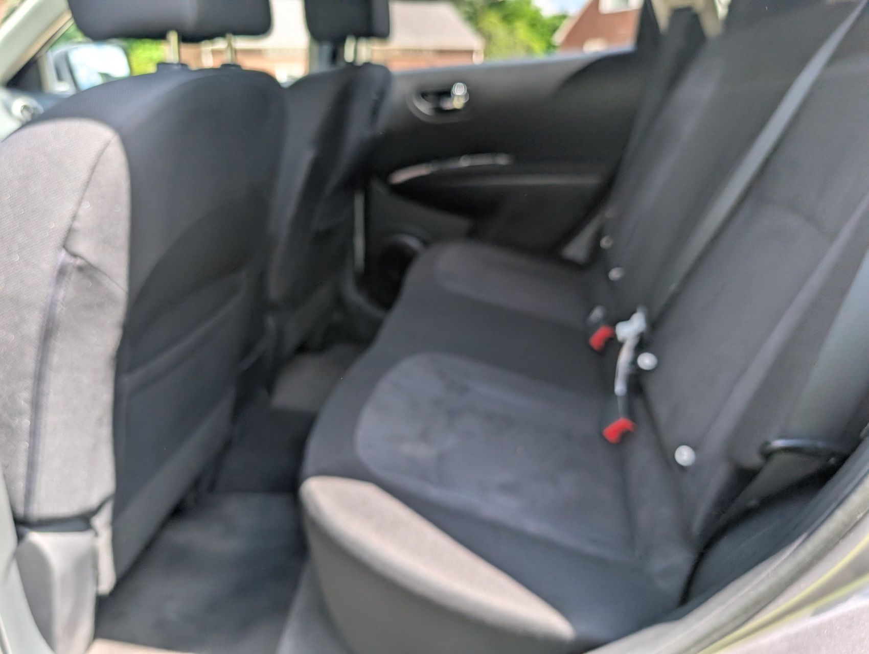 2012 Nissan Rogue 42