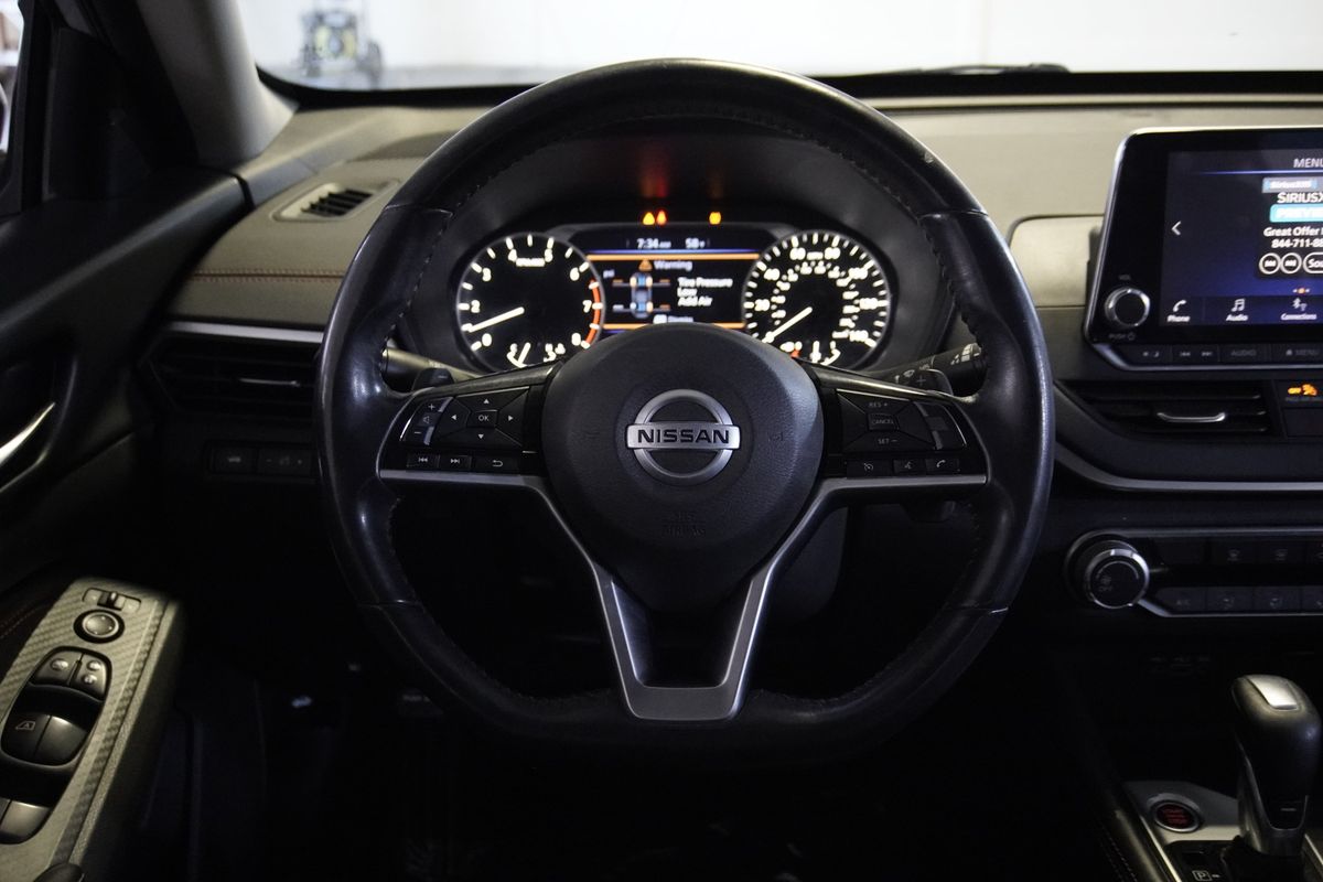 2020 Nissan Altima SR FWD