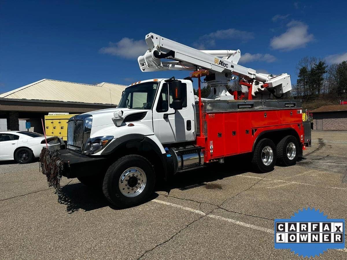 2017 International WorkStar 7500 18