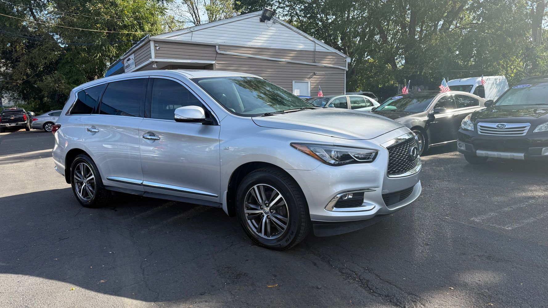 2019 Infiniti QX60 Pure photo 3