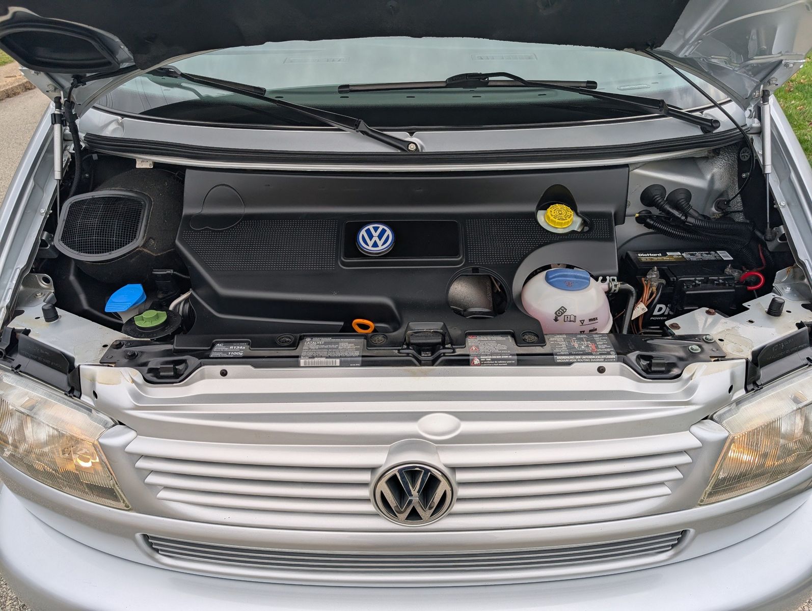 2003 Volkswagen EuroVan 211