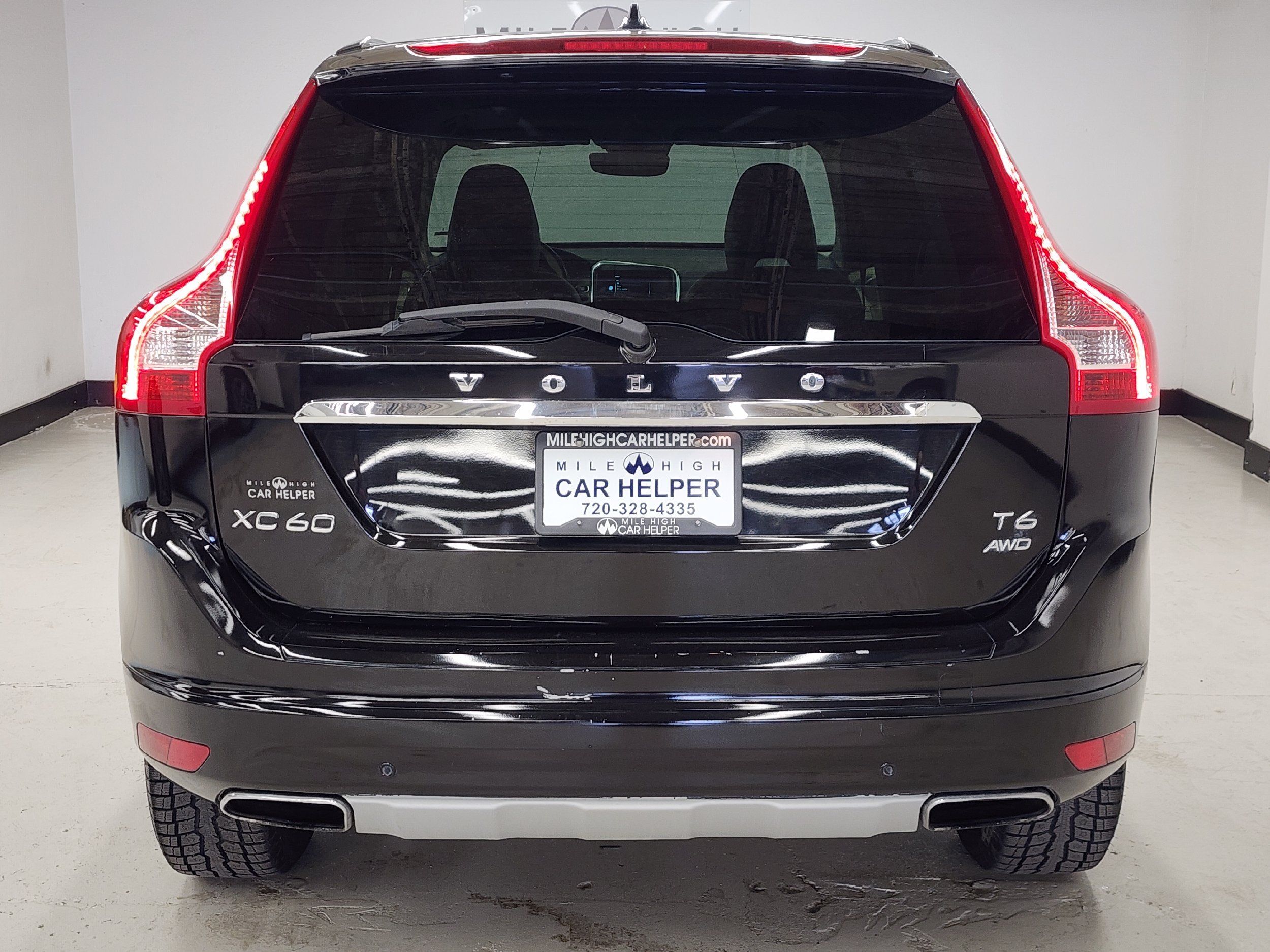 2016 Volvo XC60 T6 Drive-E photo 5