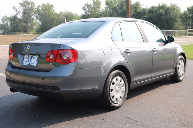 2006 Volkswagen Jetta Photos