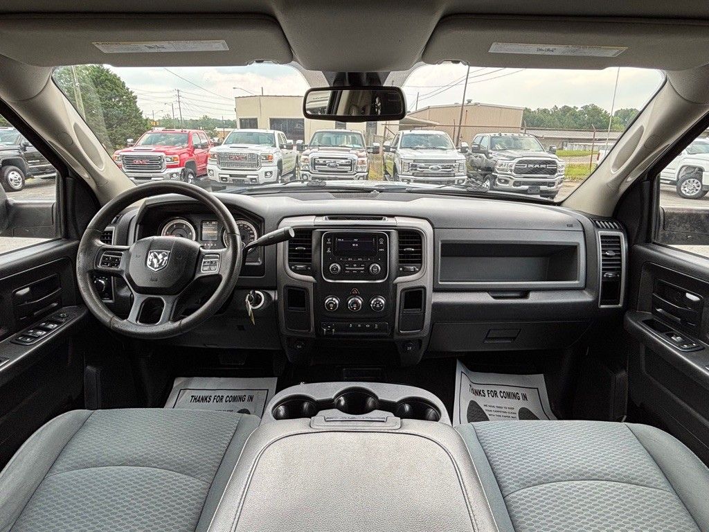 2017 Ram 2500 ST Tradesman photo 33
