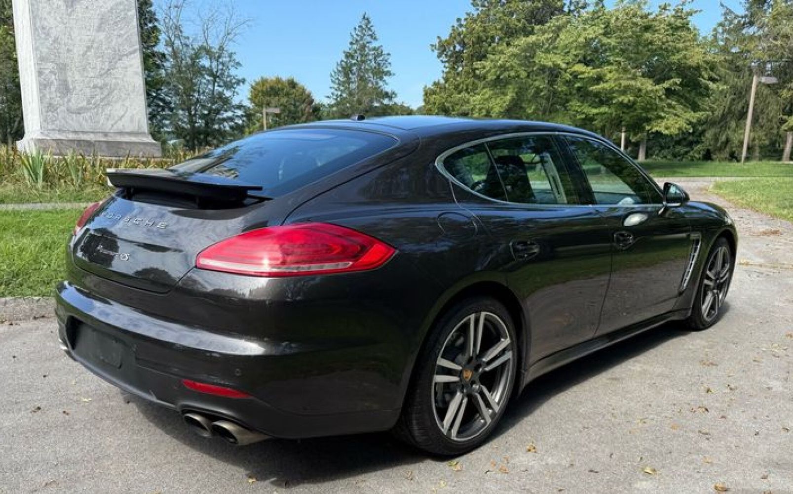 2015 Porsche Panamera 4S photo 7