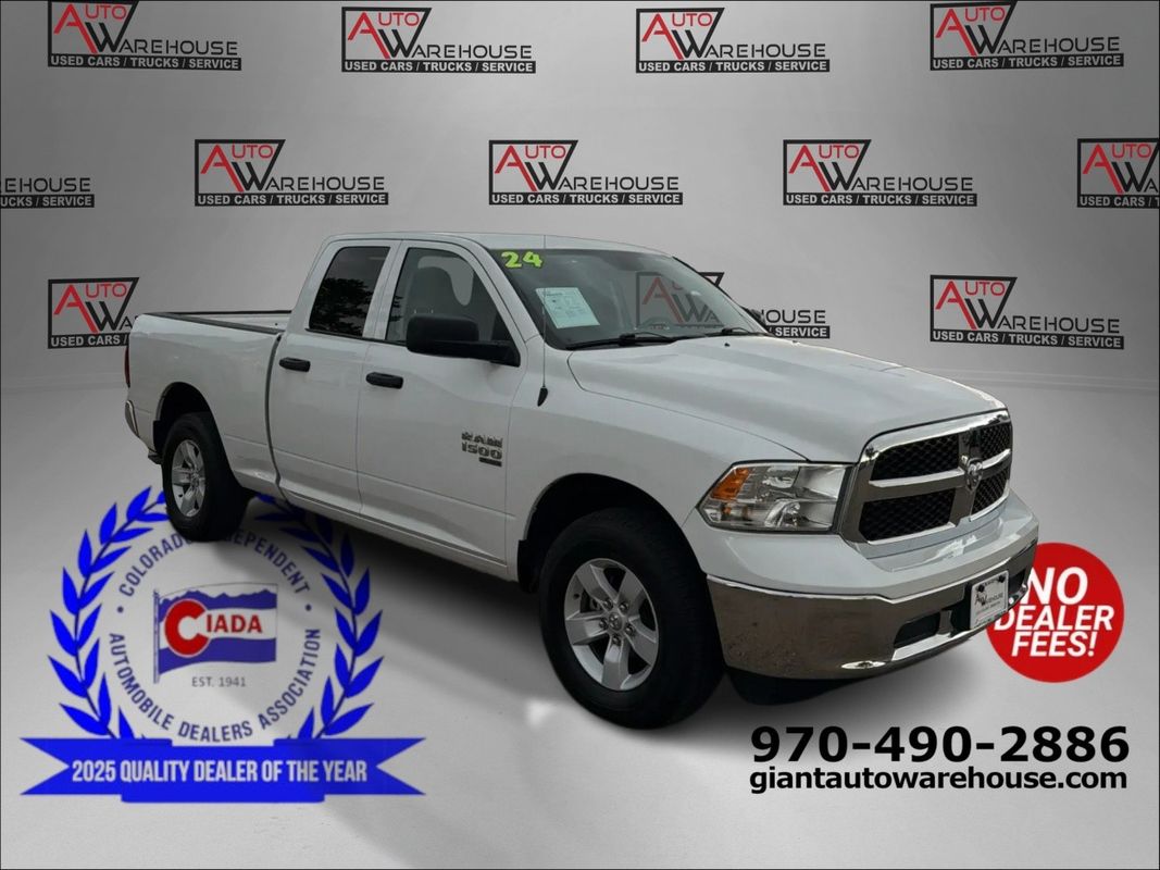 White 2024 RAM 1500 Pickup Truck Four-Wheel Drive 8-Speed Automatic