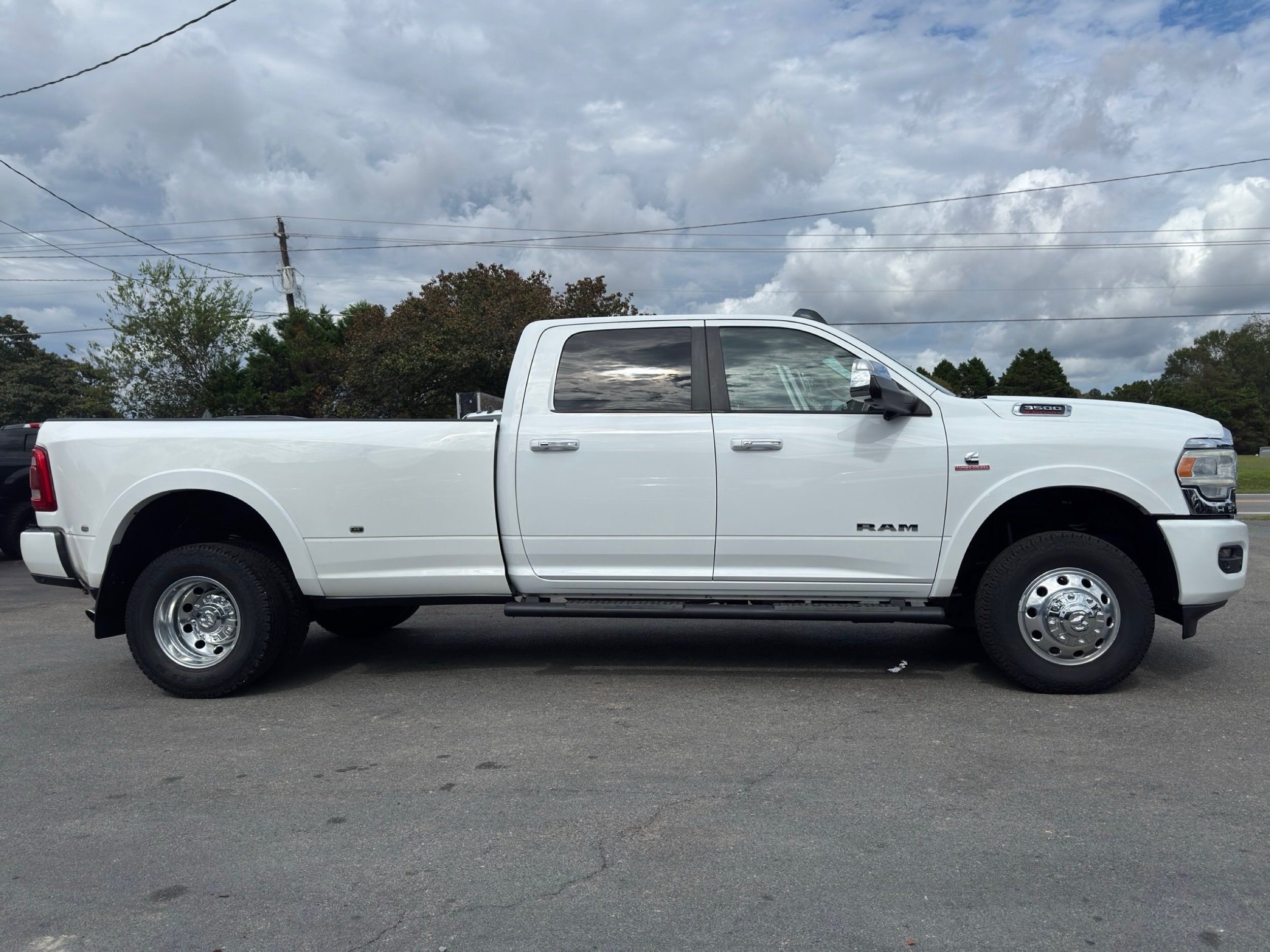 2020 Ram 3500 Laramie photo 3