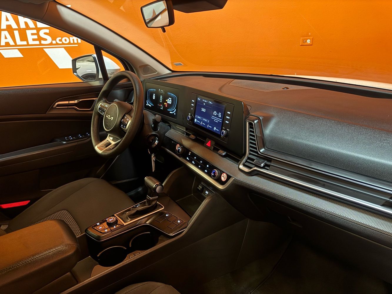 2024 Kia Sportage LX photo 10
