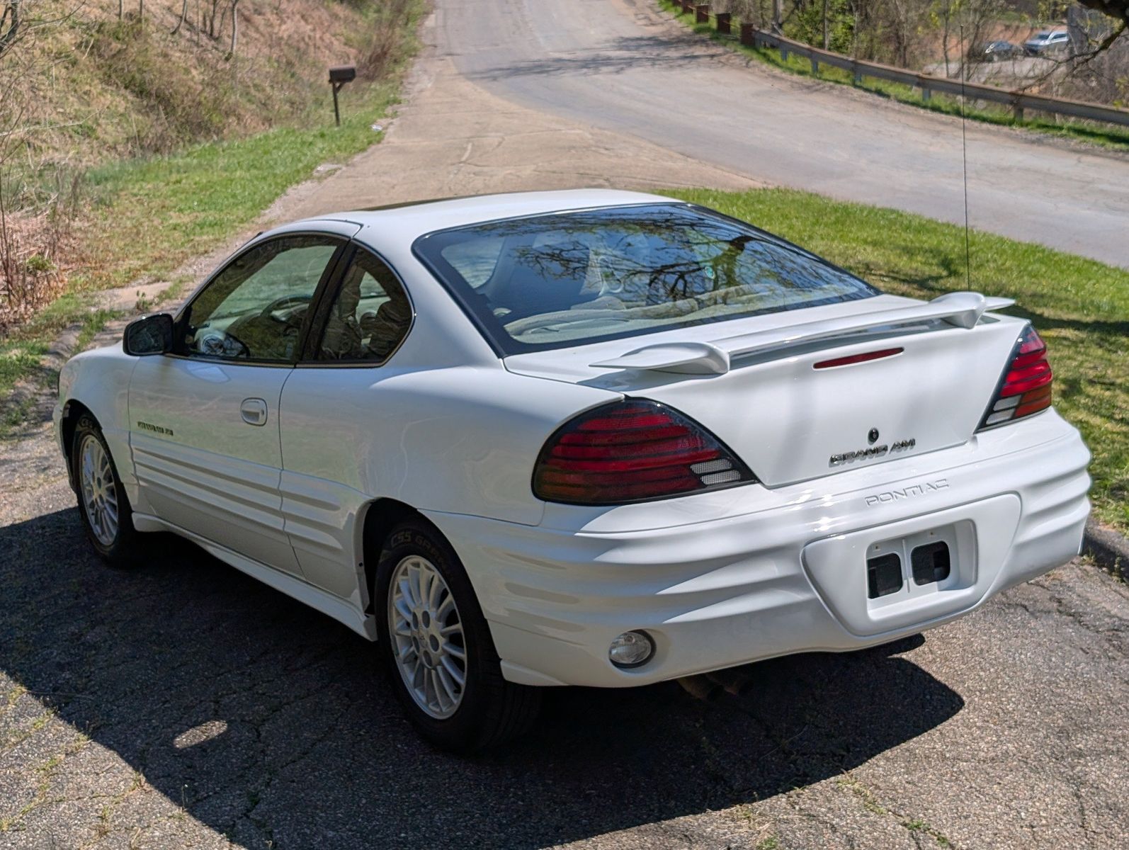 2001 Pontiac Grand Am 24