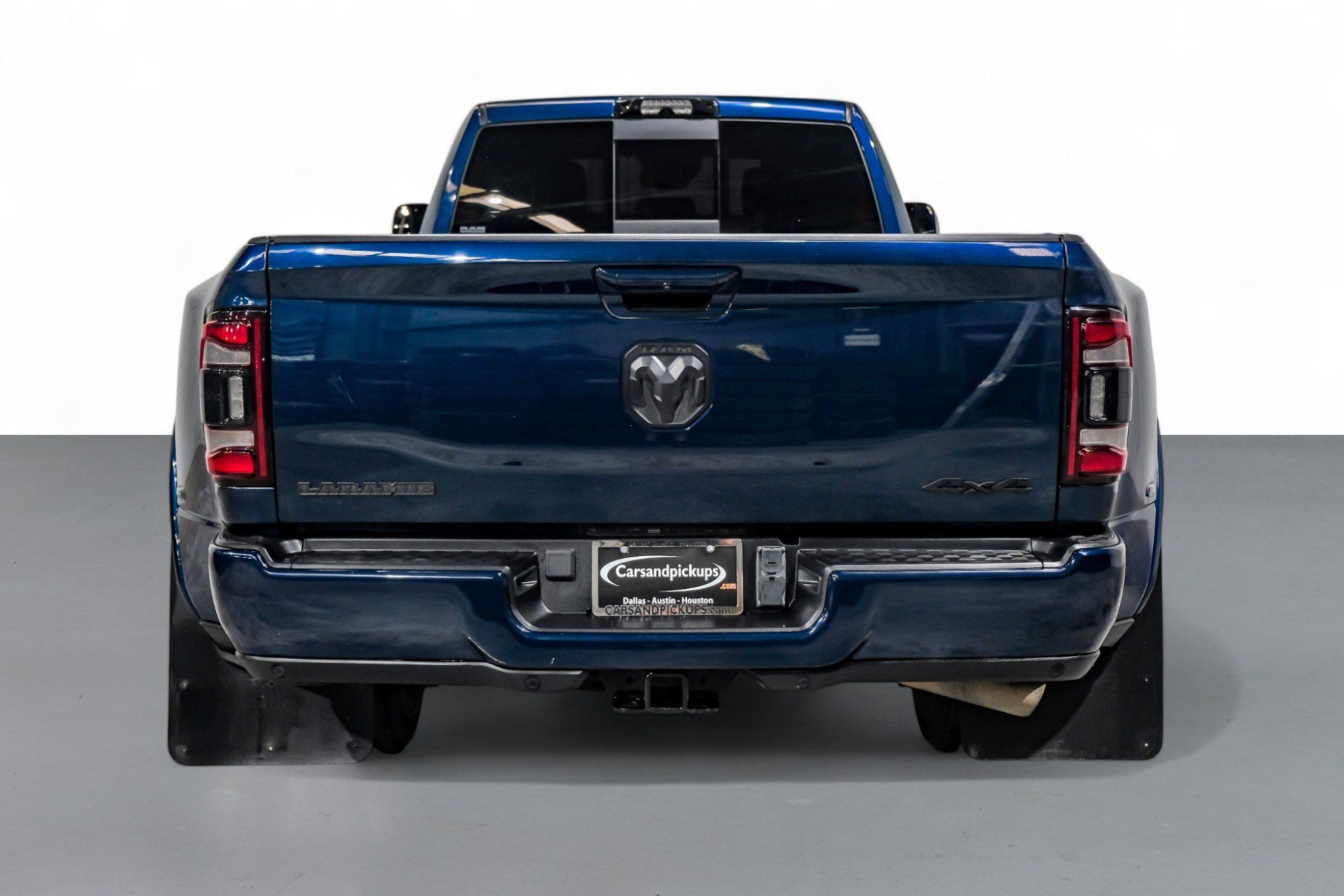 2022 Ram 3500 Laramie photo 4