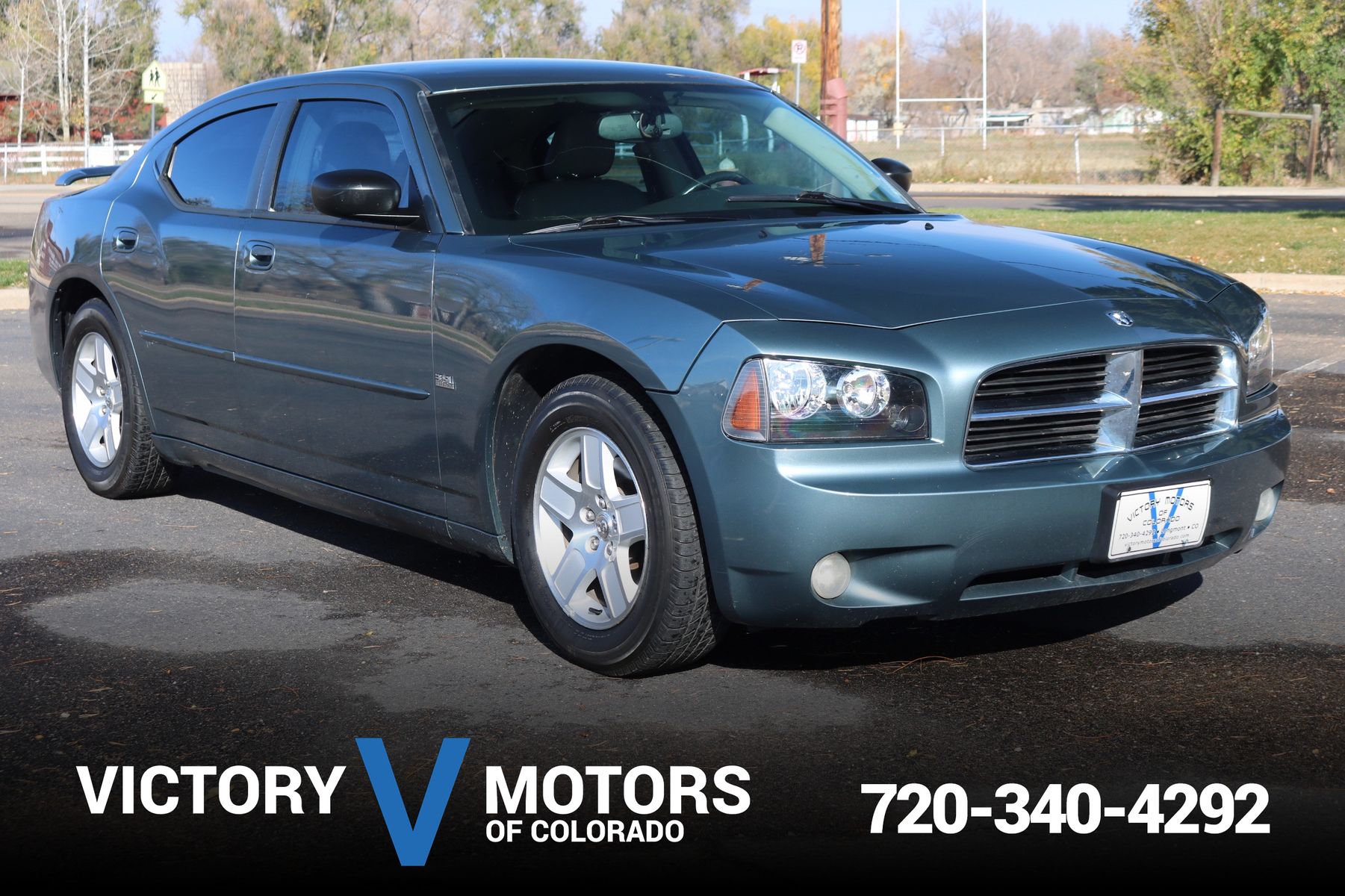 2006 Dodge Charger SXT | Victory Motors of Colorado