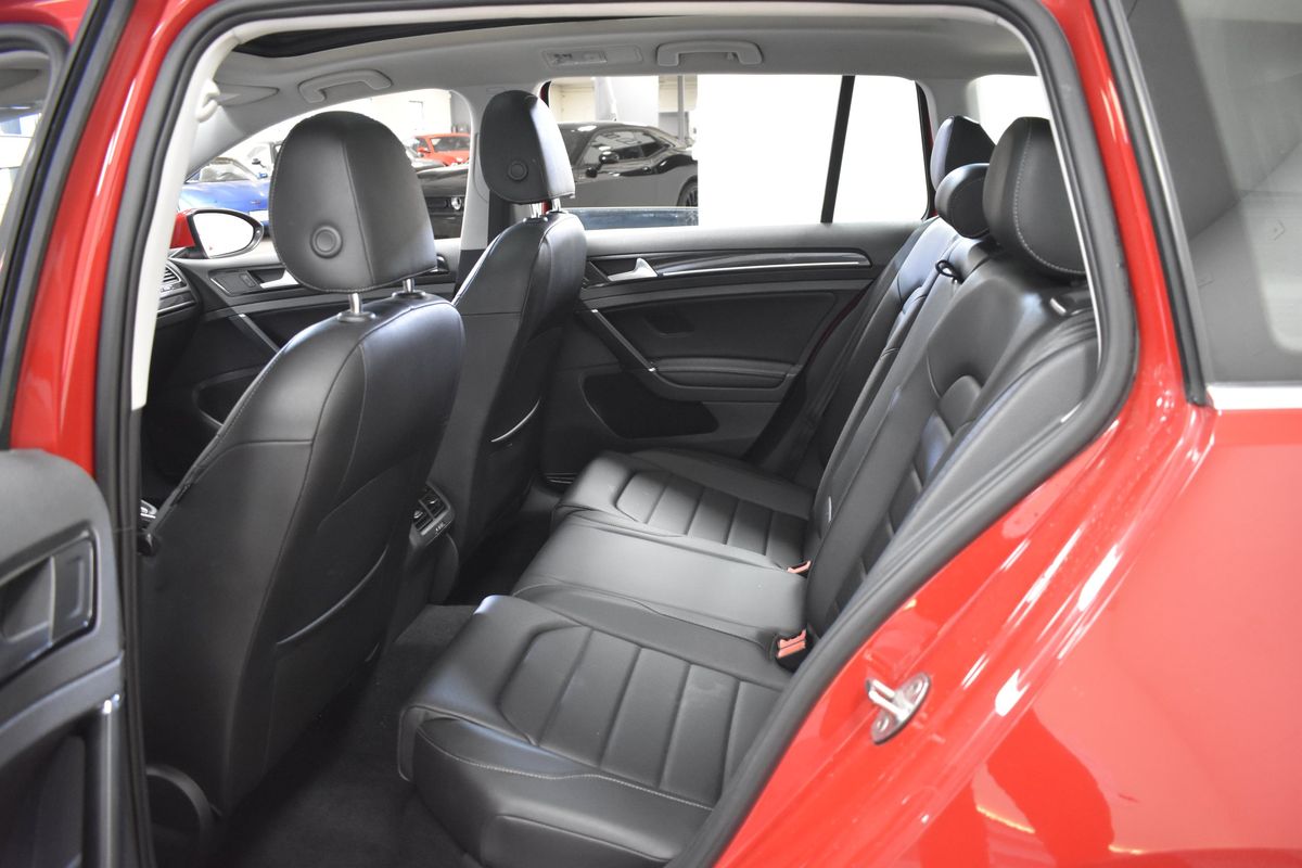 2017 Volkswagen Golf SportWagen TSI SEL