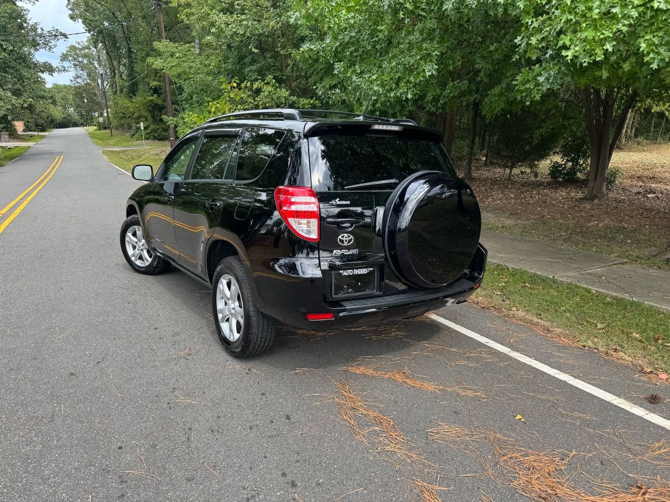 2011 Toyota RAV4 Base photo 10