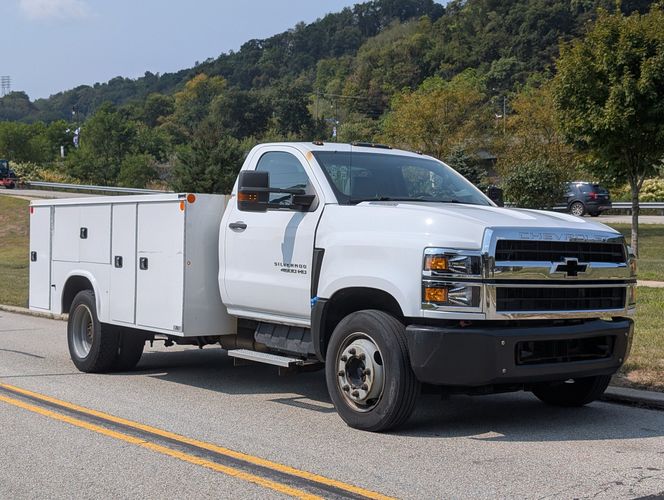 2025 Ford F-750 SuperCab photo 34