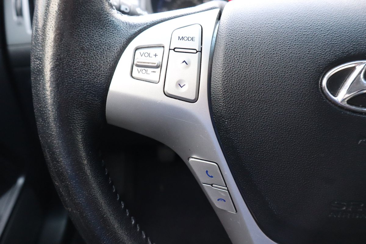 2010 Hyundai Genesis Coupe 2.0T Premium