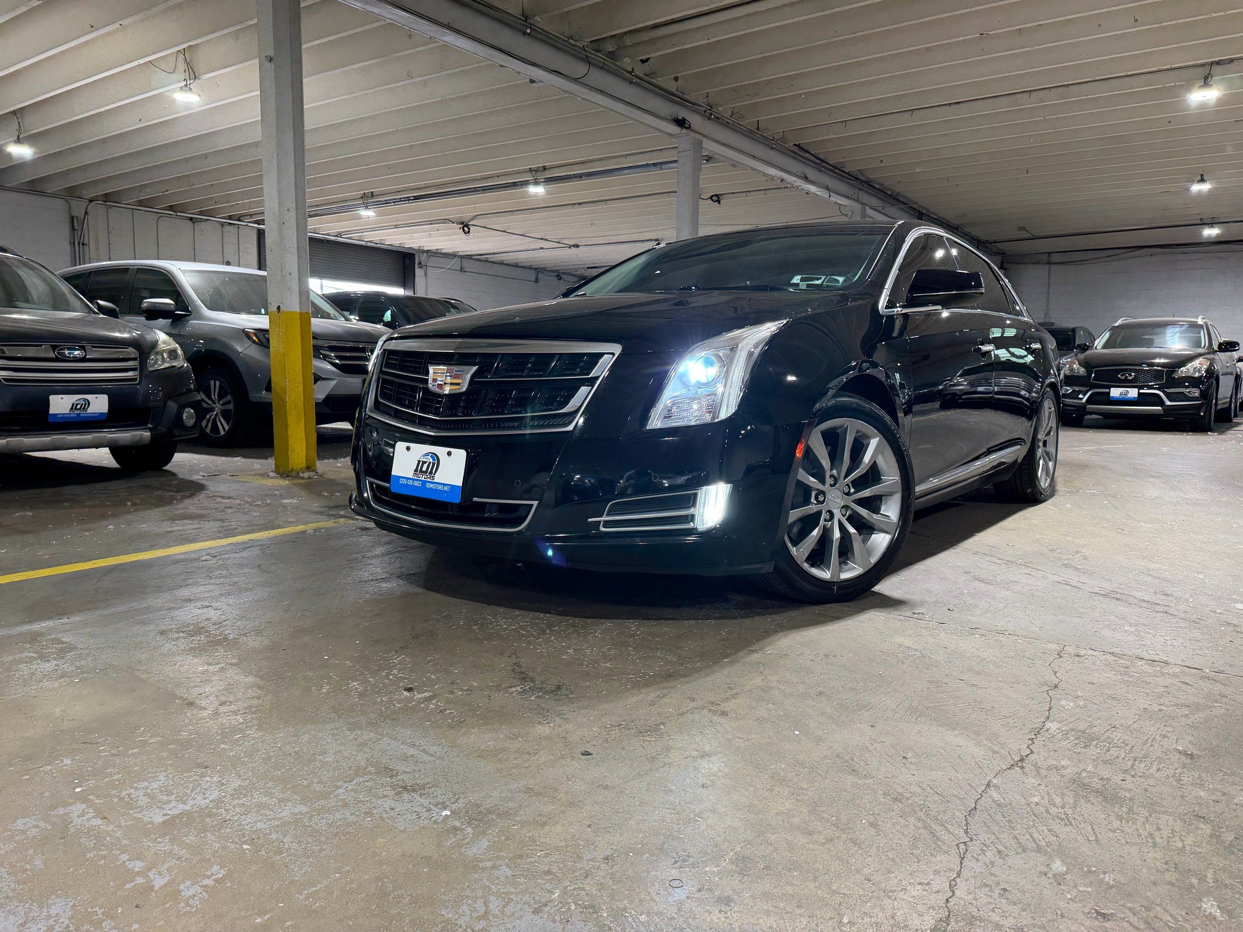 2016 Cadillac XTS 3.6L AWD Luxury Collection's photo