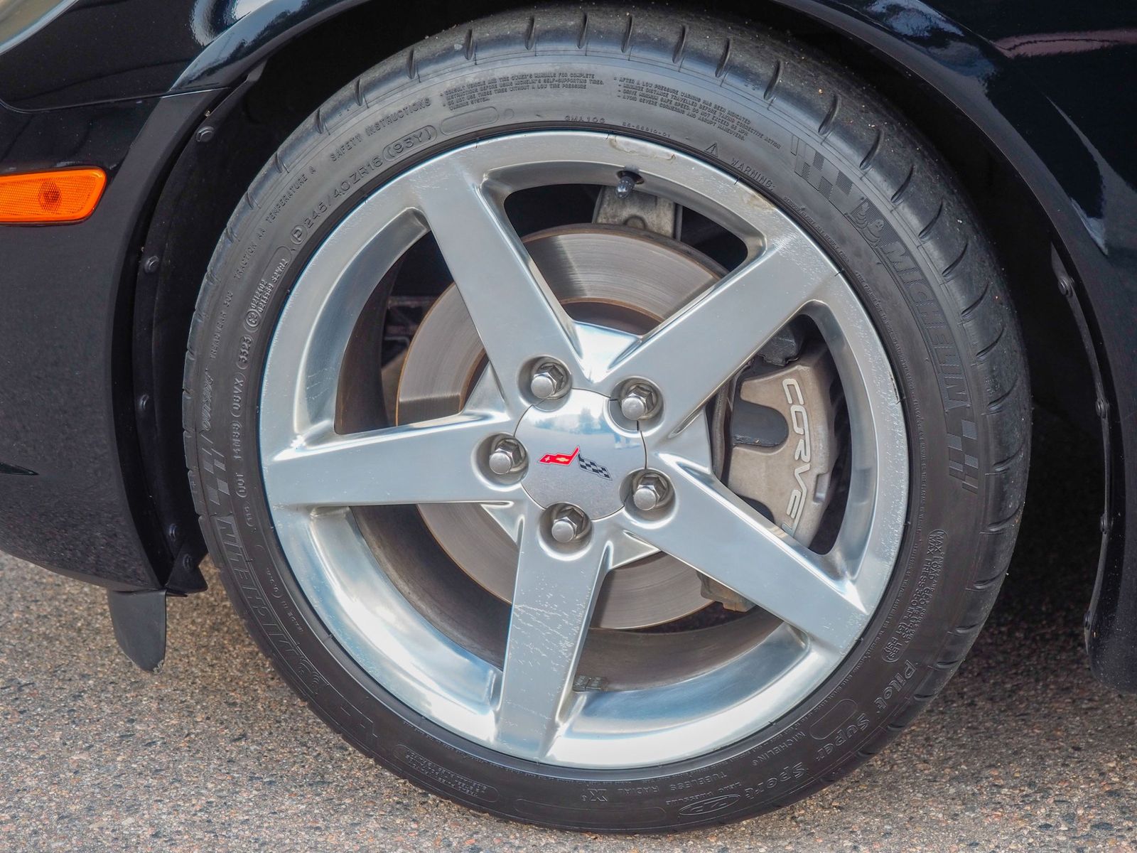 2005 Chevrolet Corvette 33