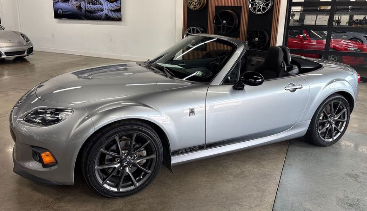 2014 Mazda MX-5 Miata Club Convertible