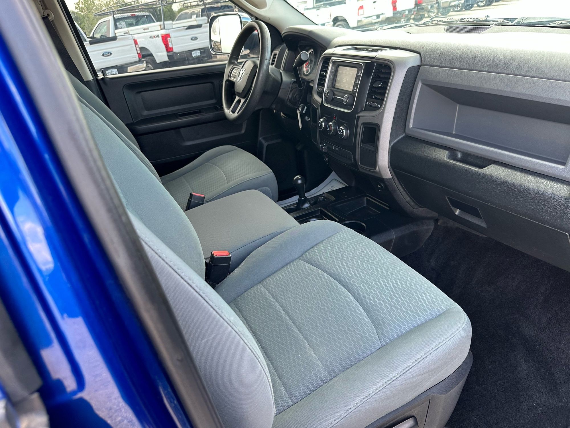 2015 Ram 2500 Tradesman photo 17