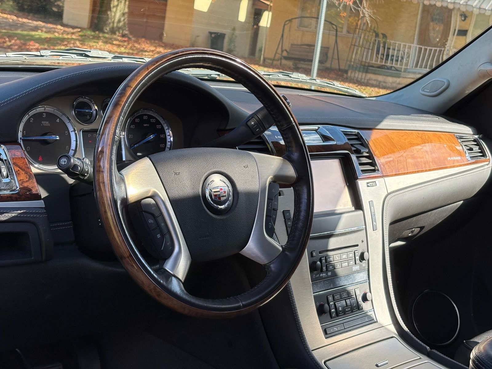 2014 Cadillac Escalade 39