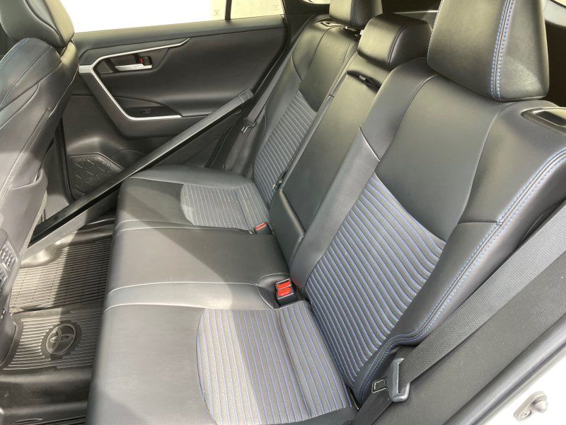 2023 Toyota RAV4 XSE - Photo 17